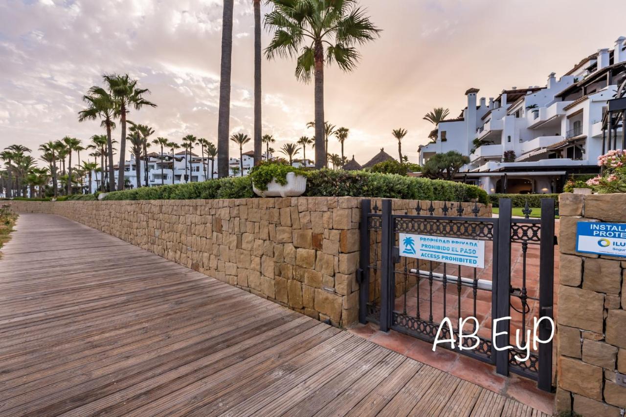 Alcazaba Beach Apartment Estepona Eksteriør bilde